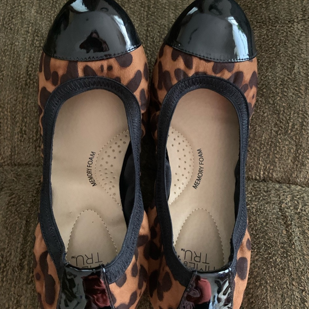 Time and Tru Memory Foam Loafers
